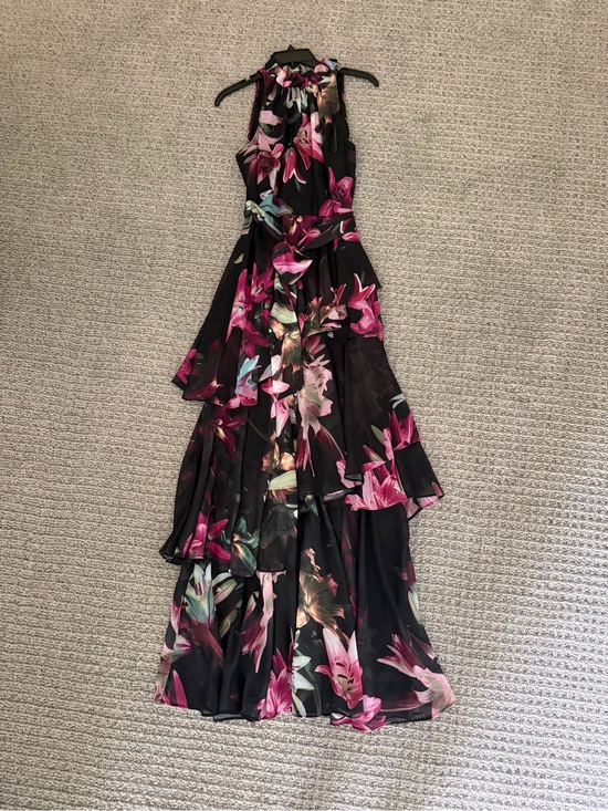Tahari Arthur S Levine Dresses & Skirts - Tahari Arthur S Levine Black Floral Tiered formal dress- size 4